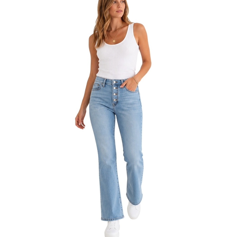 Madewell Women's Cali Demi Boot Cut Button Fly Light Wash Denim‎ Jeans Size 31